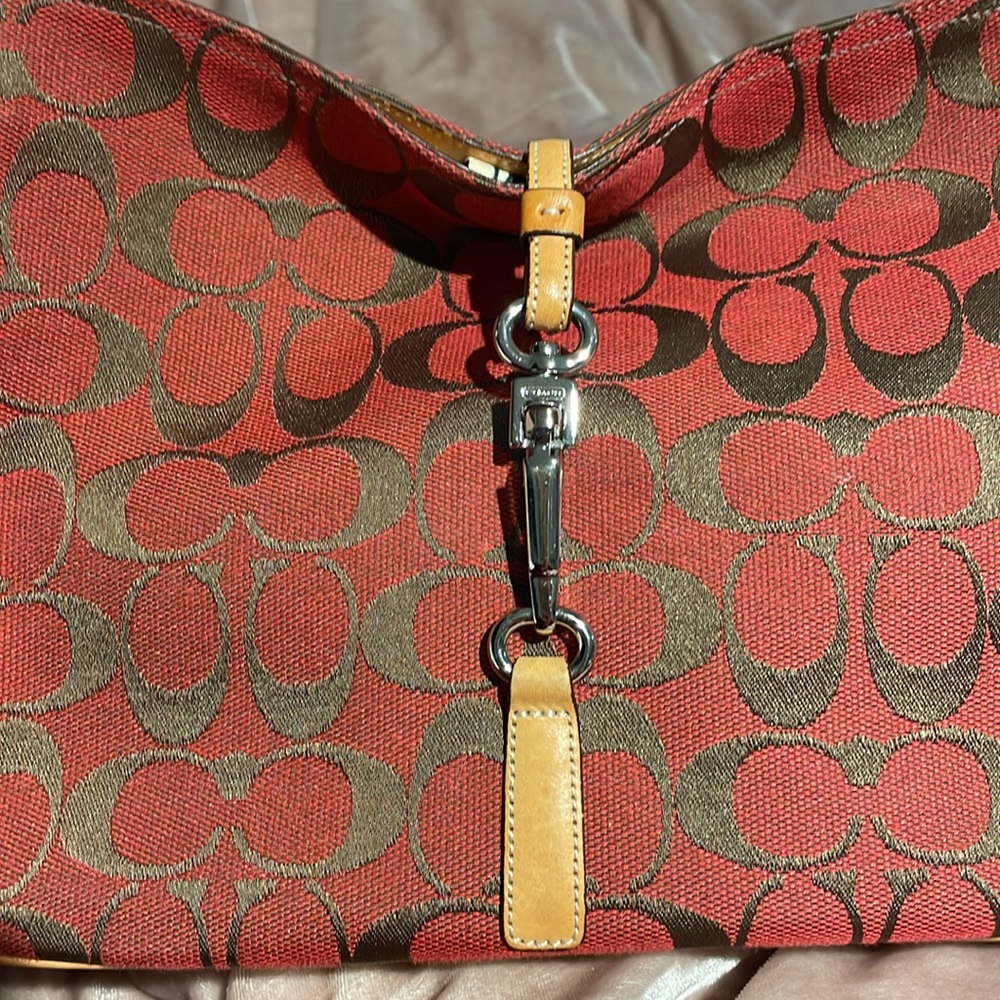 Coach purse - Picture 2 of 3